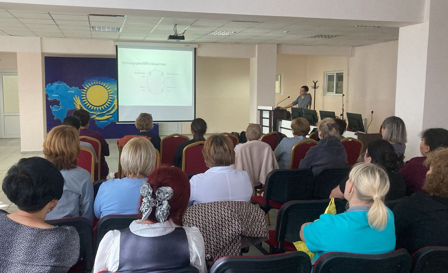 АИТВ-ның алдын алу, диагностикалау және емдеу мәселелері бойынша медицина қызметкерлерін оқыту